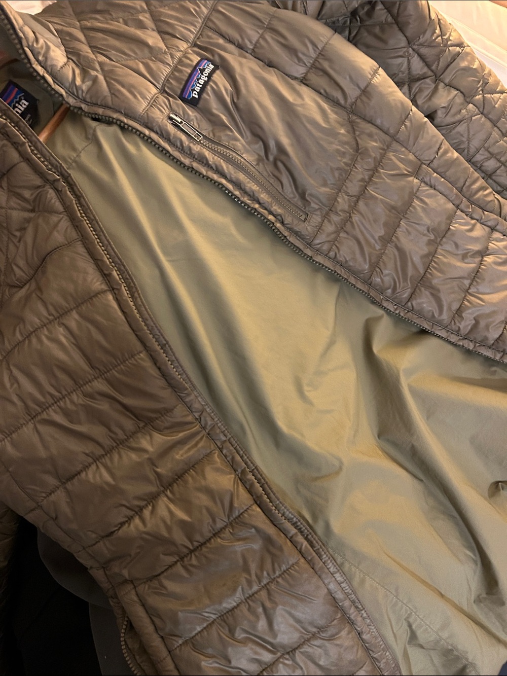 Patagonia Olive Green Quilted 3/4 Long Puffer Jacket - Picture 5 of 5